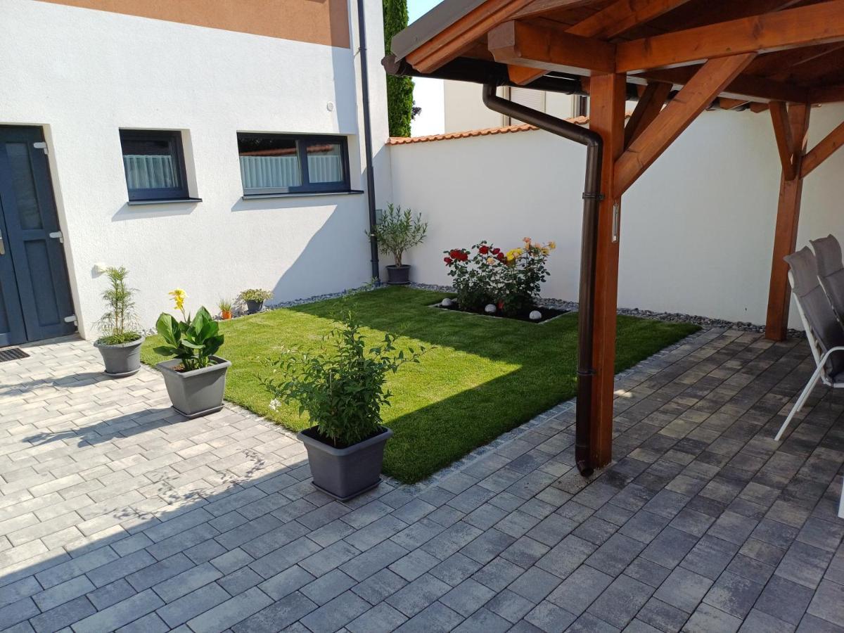 Appartments Gartenblick Illmitz Buitenkant foto