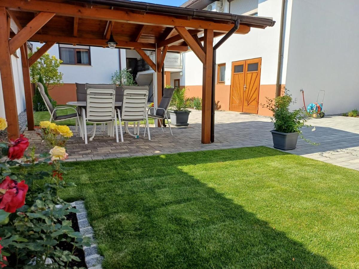 Appartments Gartenblick Illmitz Buitenkant foto